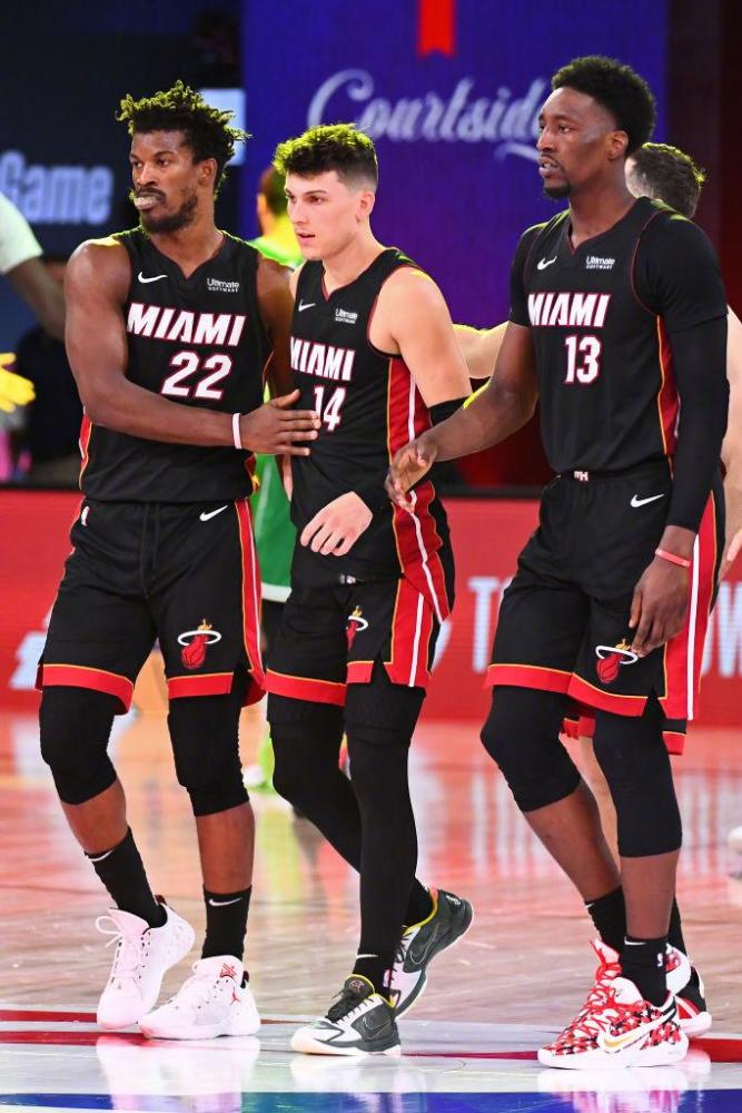 都期待着新 都期待着新